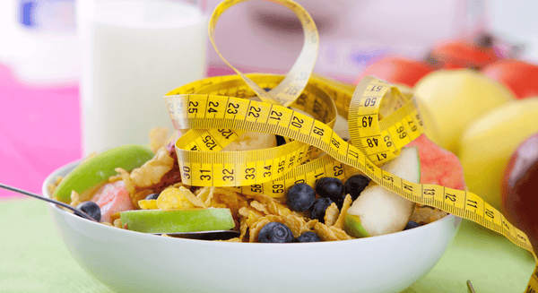 תפריט לאדם במשקל 60 ק"ג המספק 120 גרם חלבון ו-1100 קלוריות: